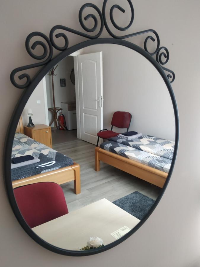Ariana Apartman Kragujevac Eksteriør billede