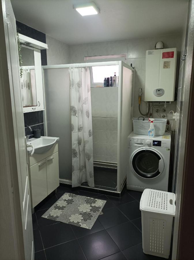 Ariana Apartman Kragujevac Eksteriør billede
