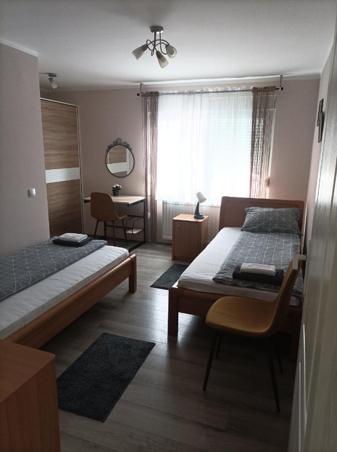 Ariana Apartman Kragujevac Eksteriør billede